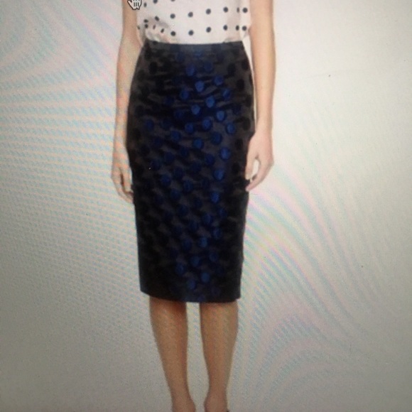 J Crew pencil skirt in dot brocade - Picture 3 of 16